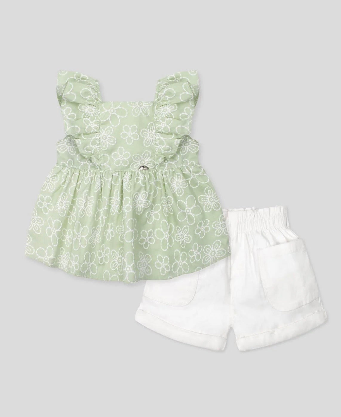 CONJUNTO BLUSA VERDE ESTAMPADA Y SHORT BLANCO